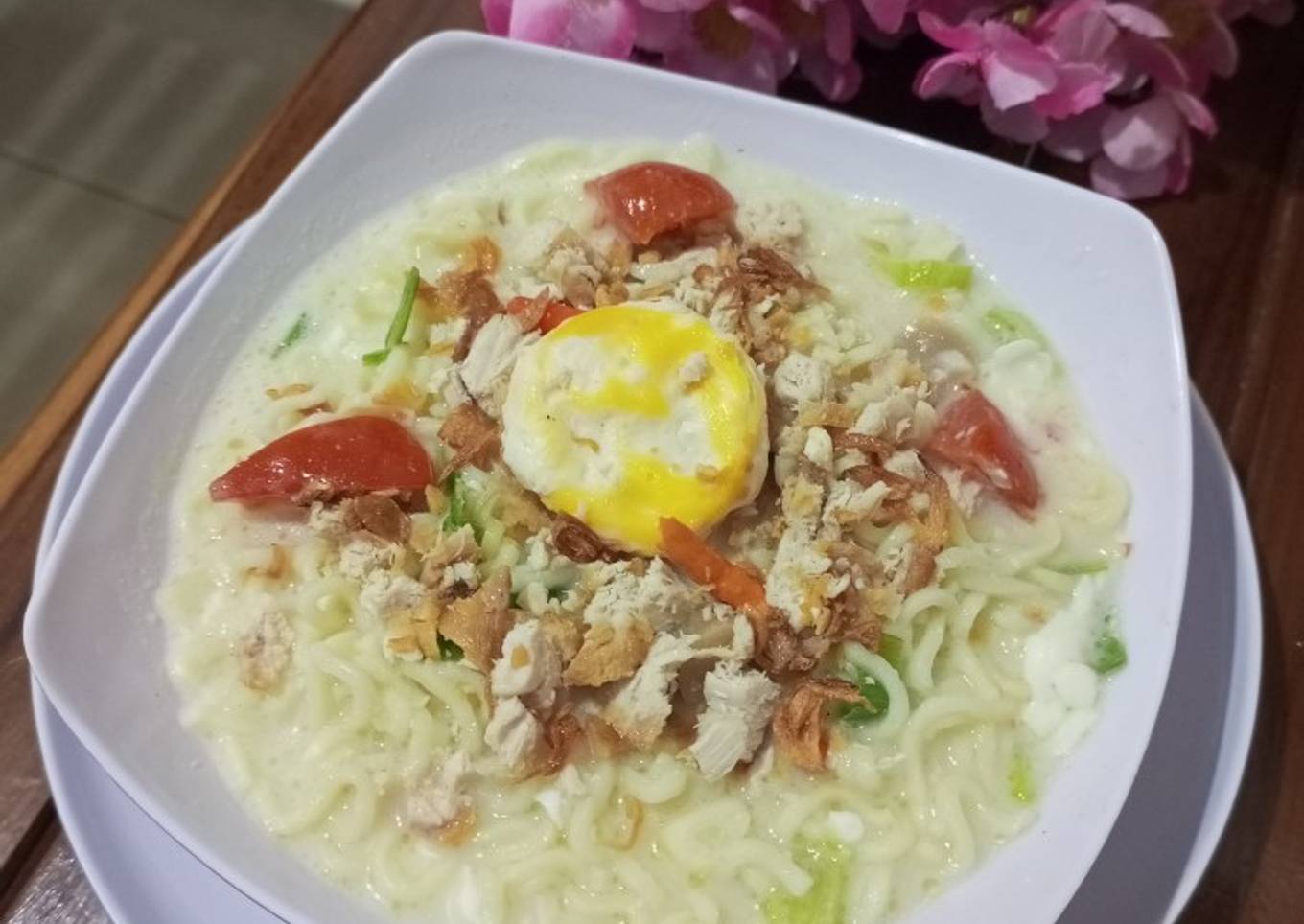 Mie Kuah Susu Ayam