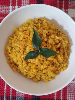 મગની છુટ્ટી દાળ (Moong Dal Recipe In Gujarati) રેસીપી મુખ્ય ફોટો