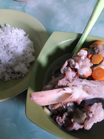 Langkah Gampang Membuat Resep Sop tulang sapi mudah yang Lezat Anti Ribet, Menggugah Selera