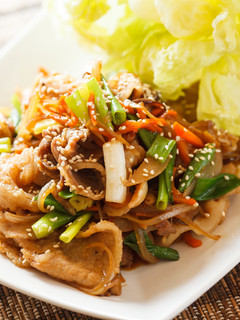 生菜夾韓式燒肉 的食譜成品照片
