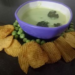 A picture of Green peas soup.