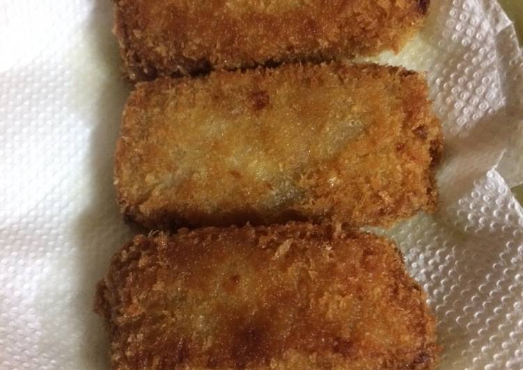 Chicken nugget with cheese and carrot