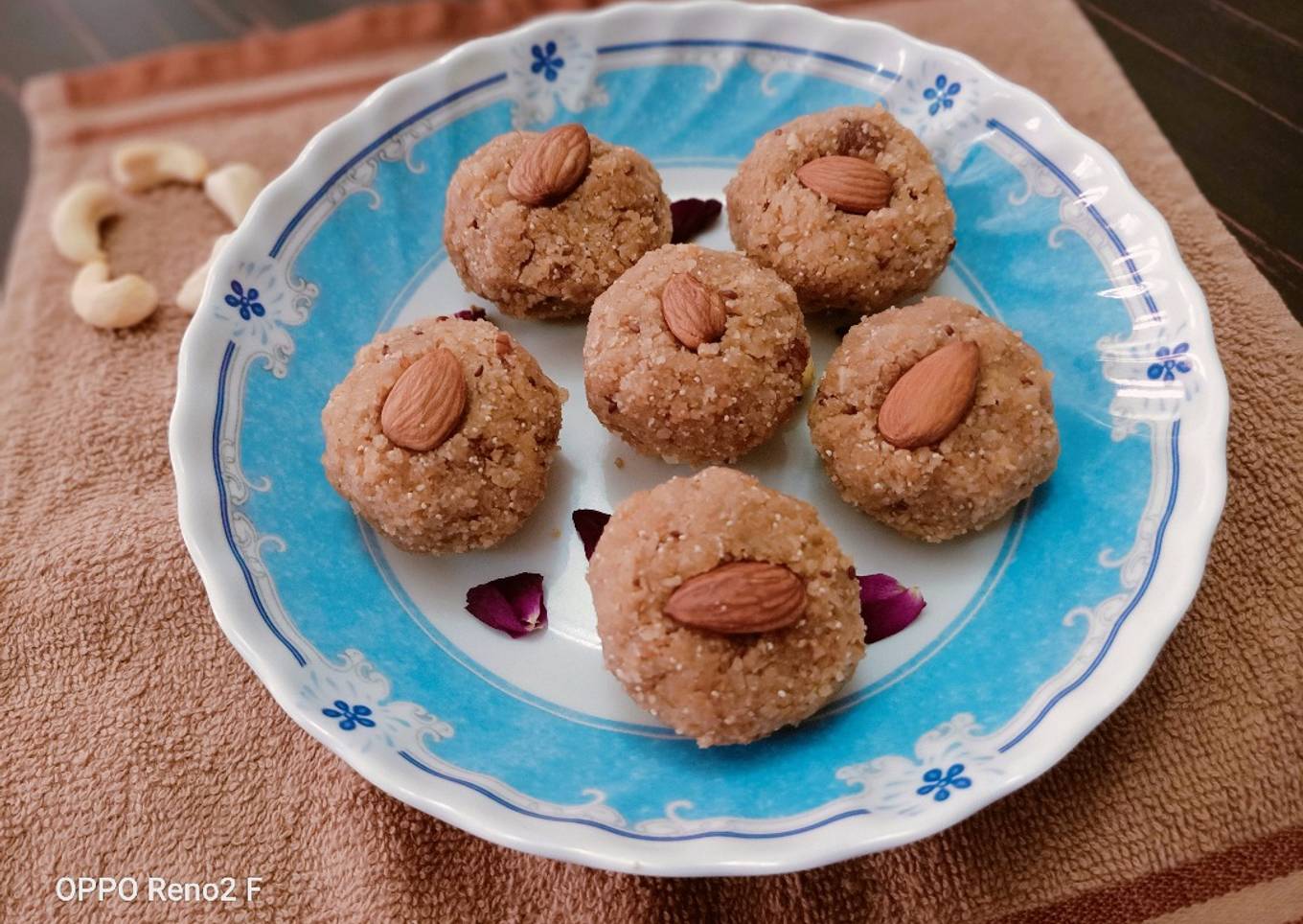 Churma laddu