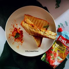 A picture of Spicy Egg Potato Sandwich.