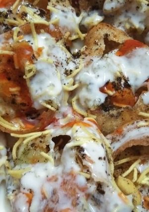 A picture of Dahi Puri.