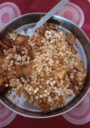 साबुदाना(sabudana recipe in hindi) रेसिपी मुख्य फोटो