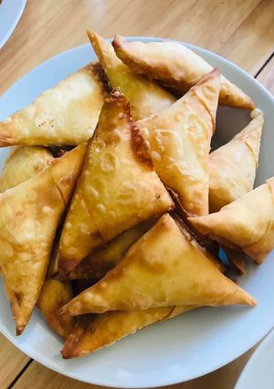 A picture of Cheese with Jalapeño 🧀 Samoosa.