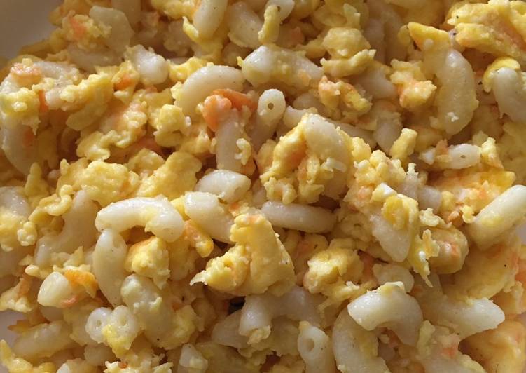 Macroni telur keju