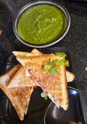 A picture of Sweet potato avocado sandwich.