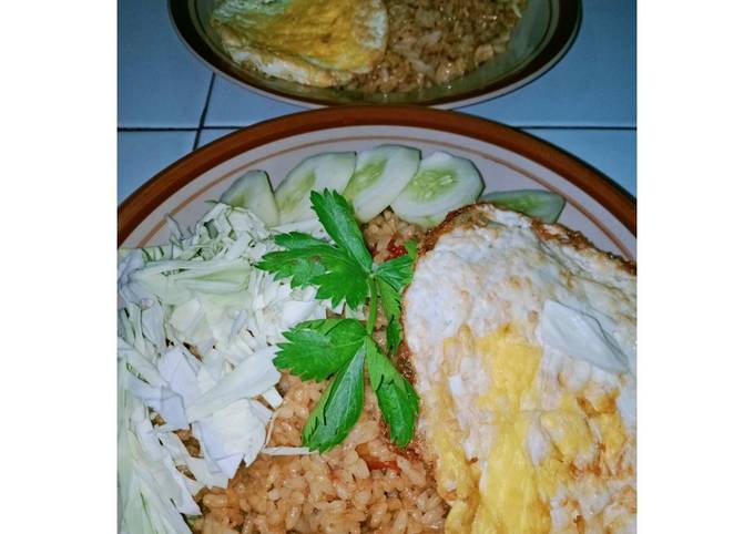 Nasi goreng telur ceplok