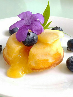 A picture of Lemon lava cake.