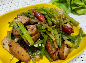 十分鐘上菜-芹菜炒豆乾 的食譜成品照片