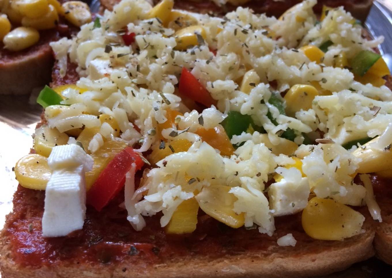 Healthy Brown Bread Pizza