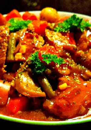 A picture of Mike's Beef Stew & Baguettes.
