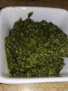 Una foto de Pesto de hojas de zanahoria 🥕
