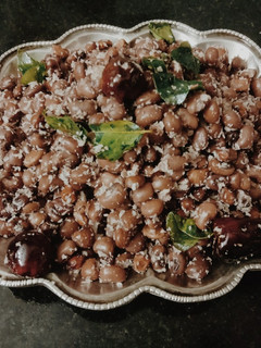 தட்டாம்பயர் சுண்டல் (Thattampayaru sundal recipe in tamil) செய்முறை முக்கிய புகைப்படம்