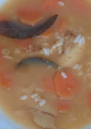 Una foto de Sopa de Pescada y Arroz