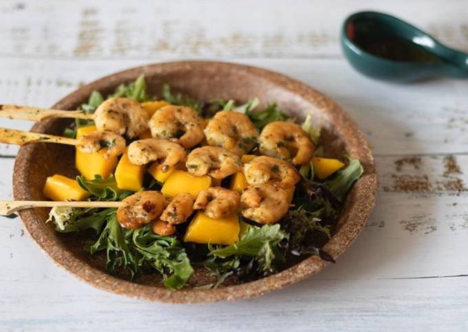 Step-by-Step Guide to Prepare Perfect Spicy Prawns on the skewers with mango salad 🥗 🦐