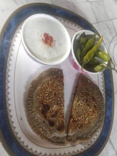 "બાજરાની રોટી વિથ રો બનાના સ્ટફિંગ" રેસીપી મુખ્ય ફોટો