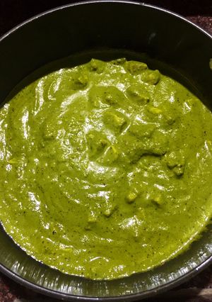 A picture of Palak paneer.