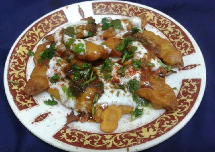 Green peas peels pakoda chat