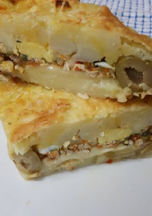 Una foto de Pastel de papas con pollo y verduras