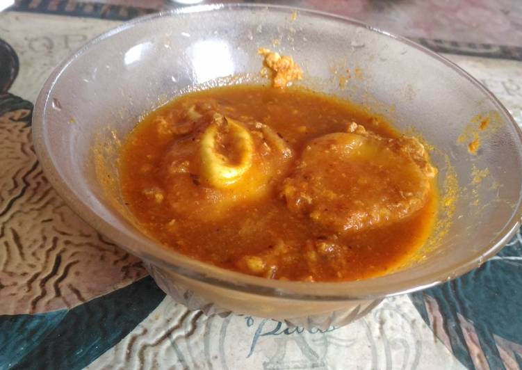 Egg drop curry