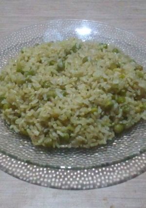Una foto de Arroz con guisantes