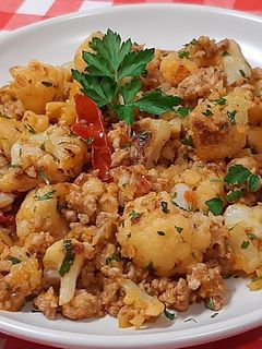 Pirított karfiolos ragu. Low carb recept fotója