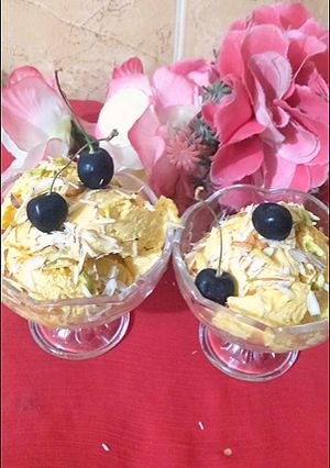 A picture of Mangoes summer caranch ice cream 😋.