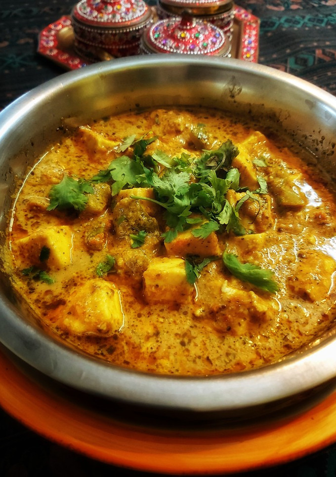 कढाई पनीर(Kadhai paneer recipe in Hindi) रेसिपी मुख्य फोटो