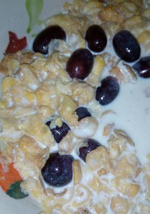 A picture of Fruity Cornflakes.