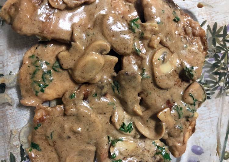 Chicken Steak w/ Mushroom Gravy Chicken Steak w/ Mushroom Gravy