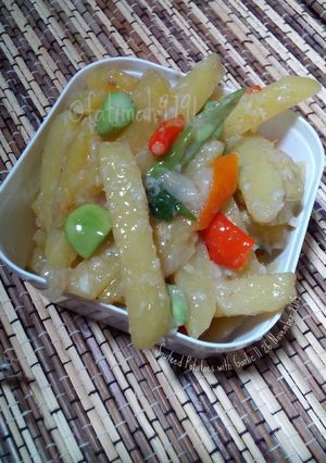 Foto resep Tumis kentang dengan bawang putih