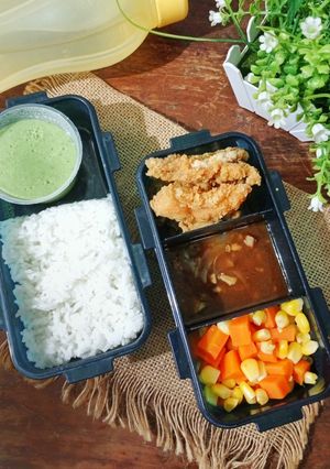 Foto resep Crispy Chicken Steak with Brown Sauce (Bekal Anak)