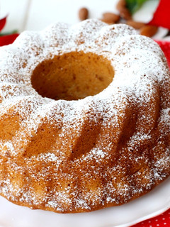 Una foto de Bundt cake de turrón blando (Jijona)