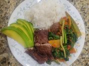 Una foto de berenjena y aguacate