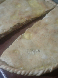 Una foto de Tarta de atún con masa casera