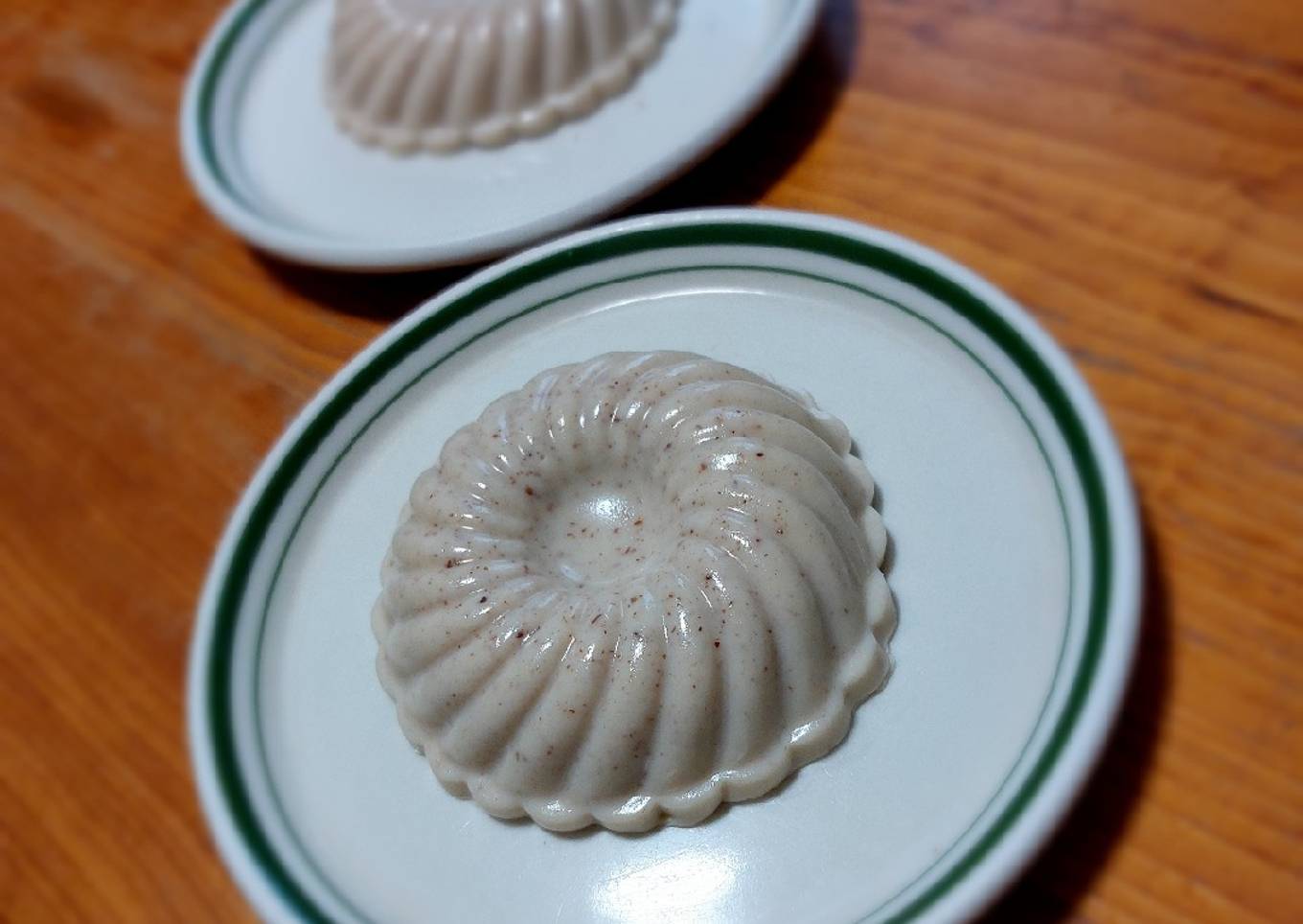 Gelatina de tres leches con nuez