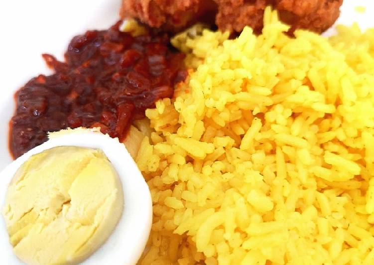 Cara Memasak Nasi Kuning Sabah yang Sederhan