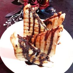 A picture of Cheese chocolate sandwich.