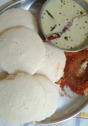 इडली चटनी (Idli chutney recipe in Hindi) रेसिपी मुख्य फोटो