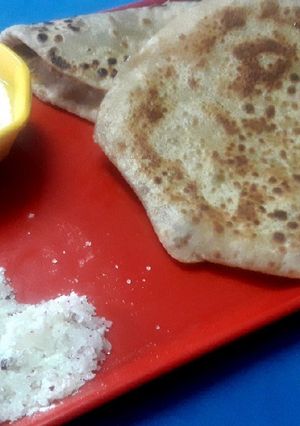 A picture of Amulchini paratha and nadia paratha.