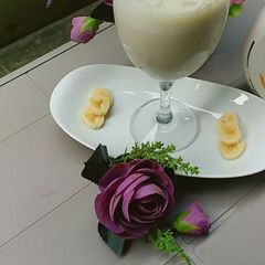 A picture of Banana shake.