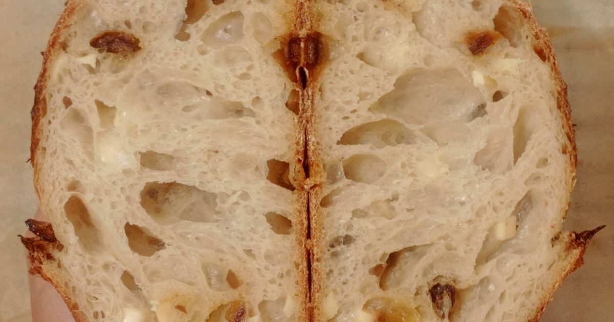 Spelt Kurma Cheddar Sourdough Bread