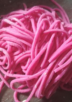 Foto resep Mie sari buah naga eggless