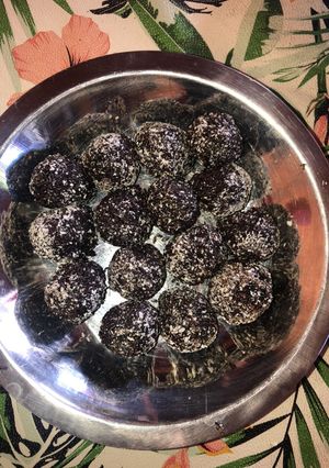 Una foto de Trufas de oreo con licor de chocolate 😋