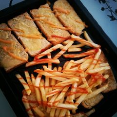 Cheese Garlic Bread Toast A picture of Cheese Garlic Bread Toast.