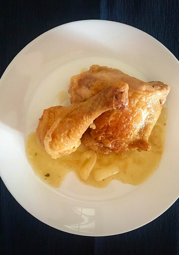 Una foto de Pollo en salsa al estilo conventual