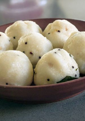 A picture of RAVA PUNDI/KOZHUKATTA/DUMPLINGS.